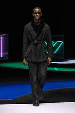 エンポリオ アルマーニ 2021年秋冬メンズコレクション - ポップさを携えた柔らかなエレガンス｜写真36