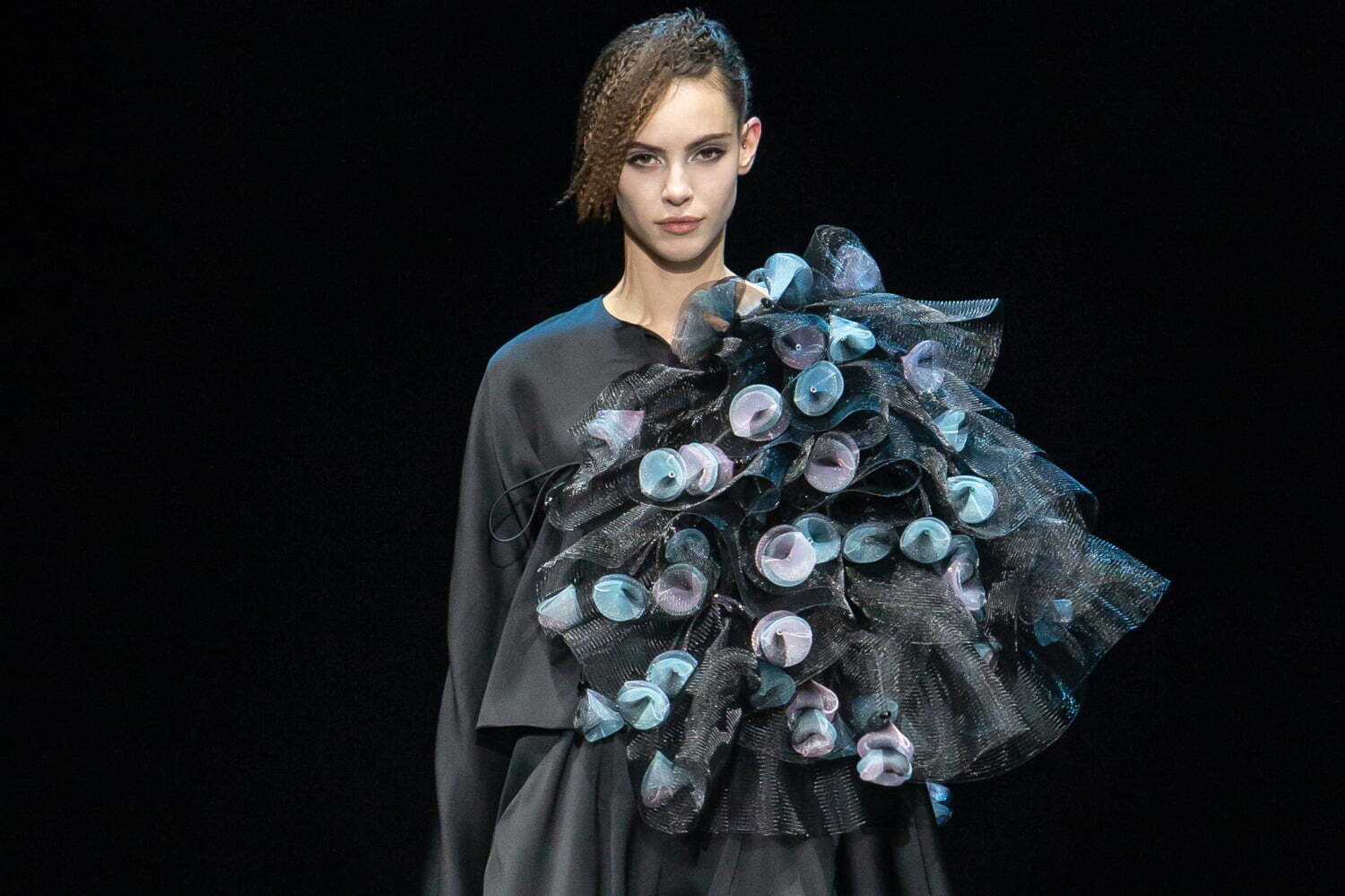 ジョルジオ アルマーニ 2021-22年秋冬ウィメンズコレクション - 穏やかな夜、繊細な夢