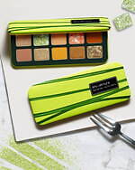 シュウ ウエムラ x サダハル アオキ パリ“ケーキ”着想抹茶＆アズキの香り付きアイパレット＆リップ｜写真10