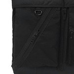 ポーターとヨウジヤマモトが初コラボ、大胆なファスナー×チェーンを配した“マットブラック”バッグ｜写真14