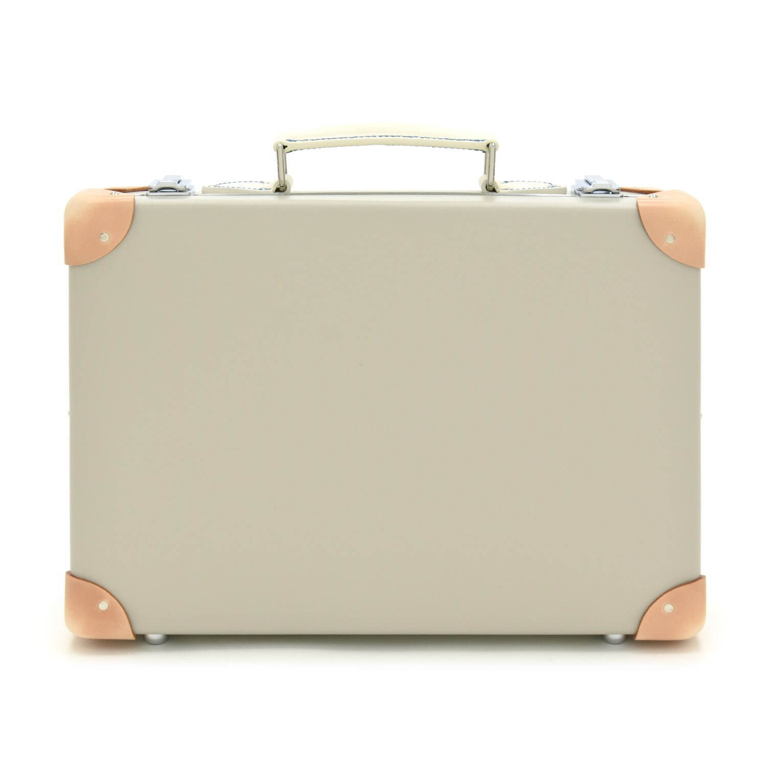 グローブ・トロッター“英国の家族旅行”着想のストライプ柄スーツケース、白い砂浜×青い海カラー｜写真12
