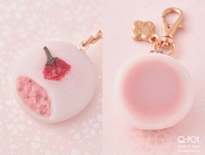 【未使用に近い】Q-pot　桜大福　さくらだいふく　バッグチャーム Q-pot.もっちり“桜大福”ネックレス＆バッグチャーム、花の形の