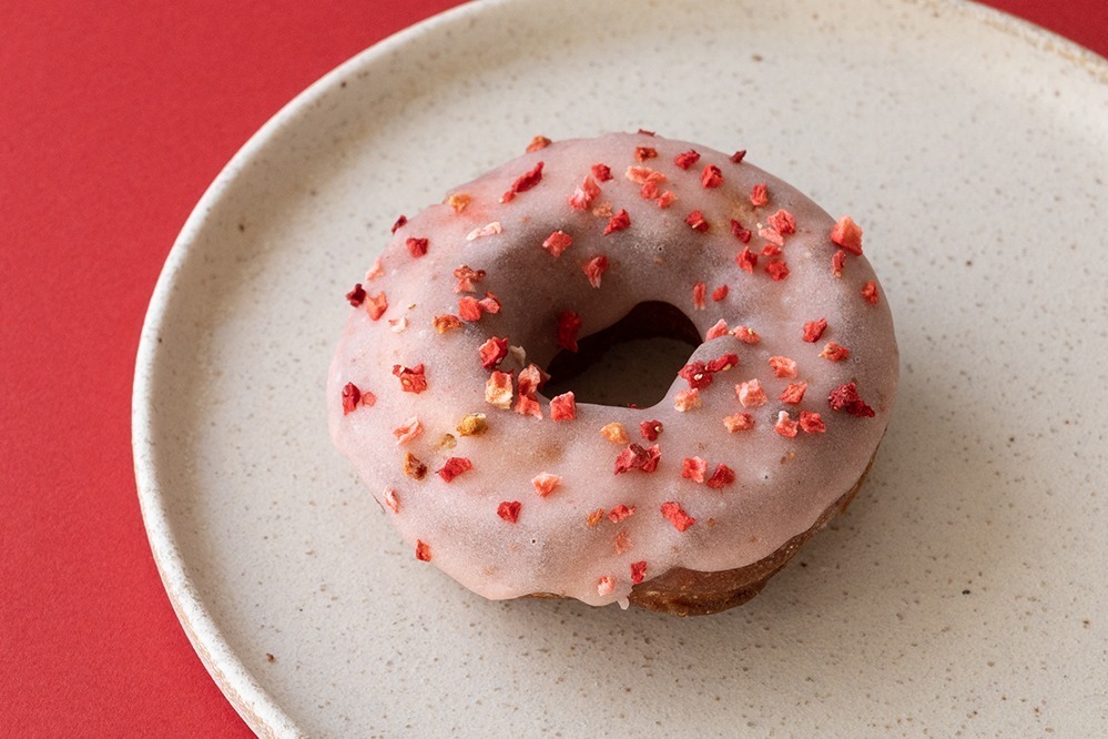 コエ ドーナツ(koe donuts) ドーナツメルト ストロベリーチーズケーキ｜写真10