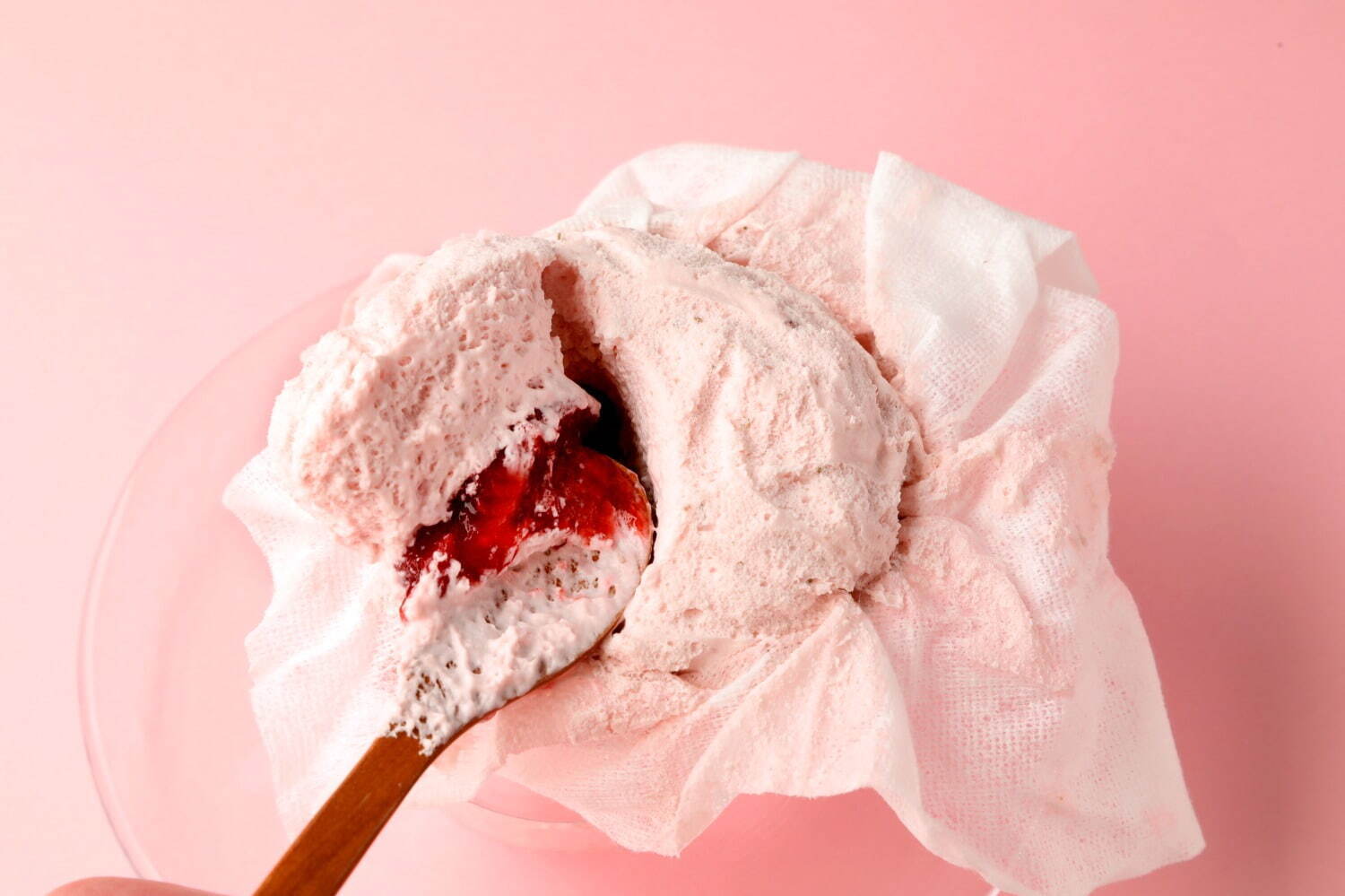 クリオロの桜スイーツ、“花びら舞い落ちる”「さくら抹茶」「さくら苺」ケーキ｜写真4