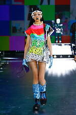 ドルチェ＆ガッバーナ 21年秋冬ウィメンズコレクション - 未来への好奇心、リアルとデジタルの往来｜写真2