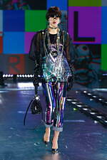 ドルチェ＆ガッバーナ 21年秋冬ウィメンズコレクション - 未来への好奇心、リアルとデジタルの往来｜写真3