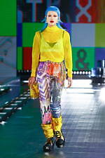 ドルチェ＆ガッバーナ 21年秋冬ウィメンズコレクション - 未来への好奇心、リアルとデジタルの往来｜写真5