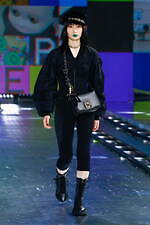 ドルチェ＆ガッバーナ 21年秋冬ウィメンズコレクション - 未来への好奇心、リアルとデジタルの往来｜写真33