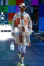 ドルチェ＆ガッバーナ 21年秋冬ウィメンズコレクション - 未来への好奇心、リアルとデジタルの往来｜写真38