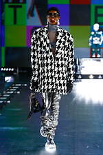 ドルチェ＆ガッバーナ 21年秋冬ウィメンズコレクション - 未来への好奇心、リアルとデジタルの往来｜写真48