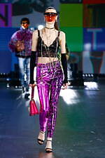 ドルチェ＆ガッバーナ 21年秋冬ウィメンズコレクション - 未来への好奇心、リアルとデジタルの往来｜写真50