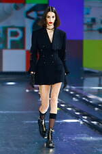 ドルチェ＆ガッバーナ 21年秋冬ウィメンズコレクション - 未来への好奇心、リアルとデジタルの往来｜写真90