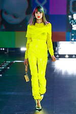 ドルチェ＆ガッバーナ 21年秋冬ウィメンズコレクション - 未来への好奇心、リアルとデジタルの往来｜写真101