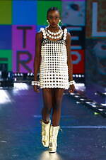 ドルチェ＆ガッバーナ 21年秋冬ウィメンズコレクション - 未来への好奇心、リアルとデジタルの往来｜写真109