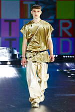 ドルチェ＆ガッバーナ 21年秋冬ウィメンズコレクション - 未来への好奇心、リアルとデジタルの往来｜写真112