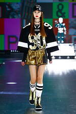 ドルチェ＆ガッバーナ 21年秋冬ウィメンズコレクション - 未来への好奇心、リアルとデジタルの往来｜写真114