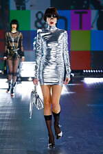 ドルチェ＆ガッバーナ 21年秋冬ウィメンズコレクション - 未来への好奇心、リアルとデジタルの往来｜写真122