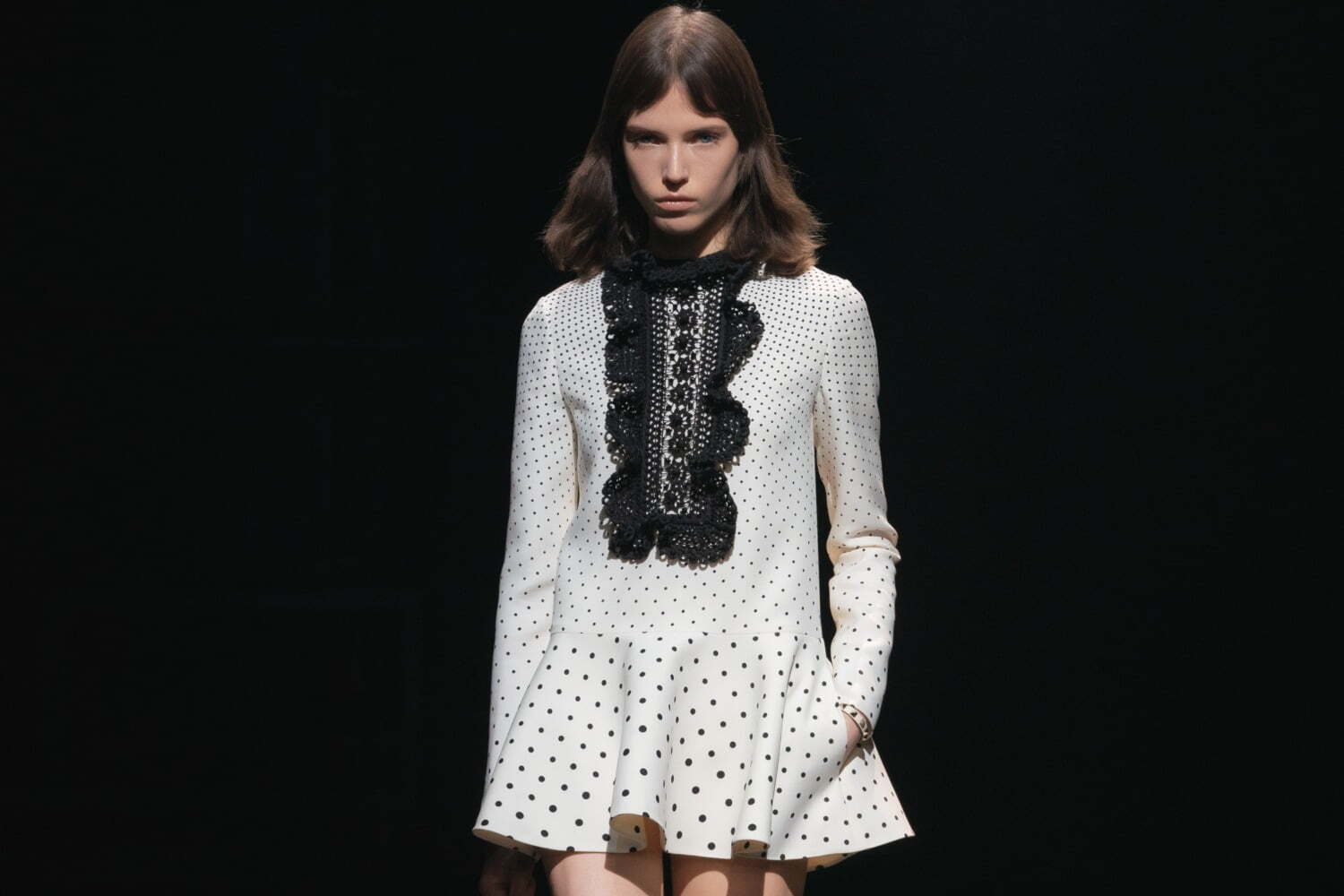 ヴァレンティノ 2021年秋冬ウィメンズコレクション - 裂け目──ドラマティックなコントラスト