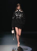 ヴァレンティノ 2021年秋冬ウィメンズコレクション - 裂け目──ドラマティックなコントラスト｜写真9