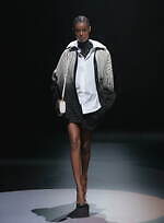 ヴァレンティノ 2021年秋冬ウィメンズコレクション - 裂け目──ドラマティックなコントラスト｜写真25