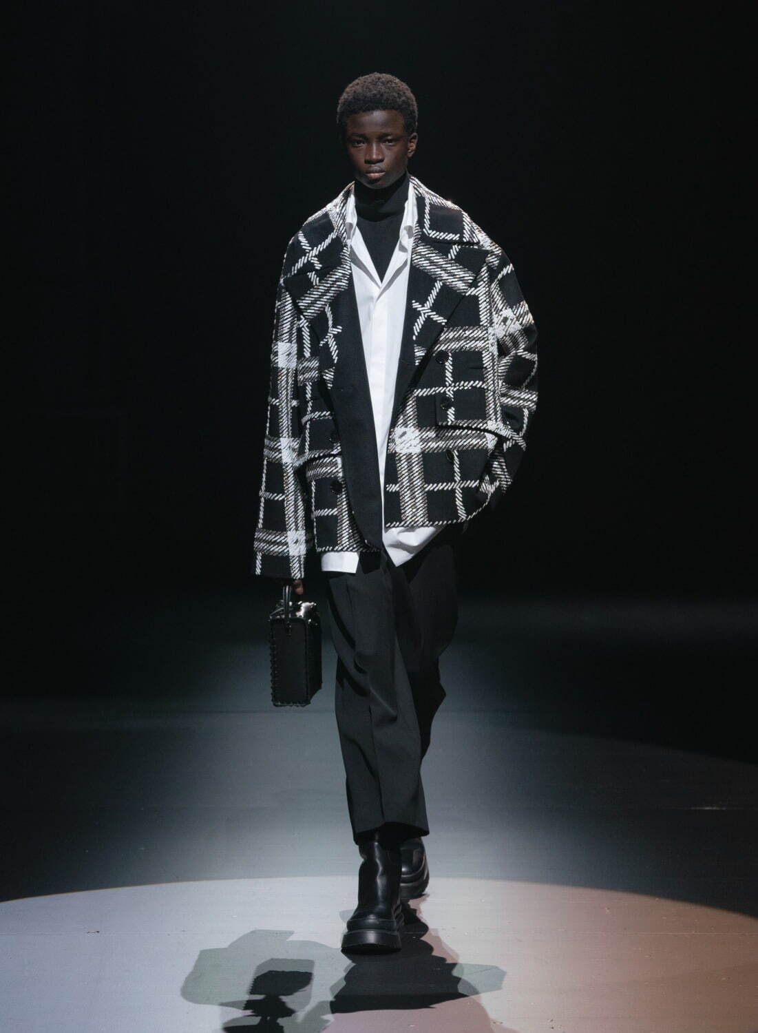 ヴァレンティノ(VALENTINO) 2021-22年秋冬メンズコレクション ヴァレンティノ(VALENTINO) 2021-22年秋冬メンズコレクション