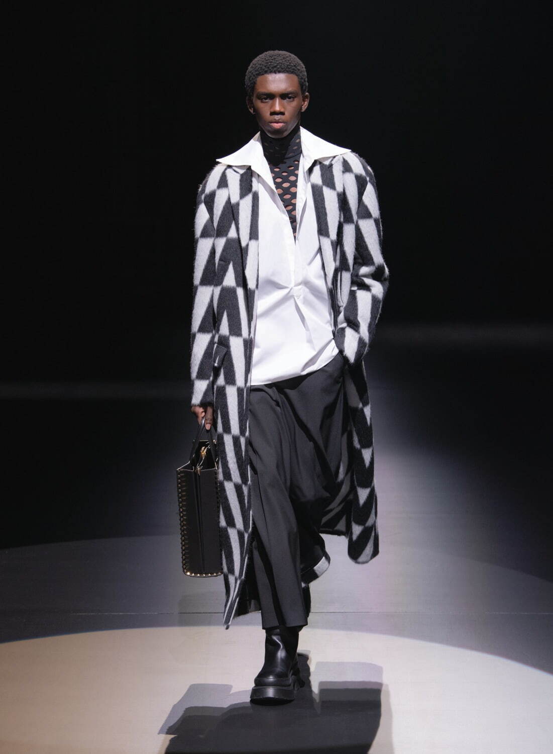 ヴァレンティノ 2021-22年秋冬｜ チェスターコート