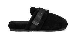 UGG“ふわふわ”ファーサンダルのメンズ＆ウィメンズ新作、アニマルや 