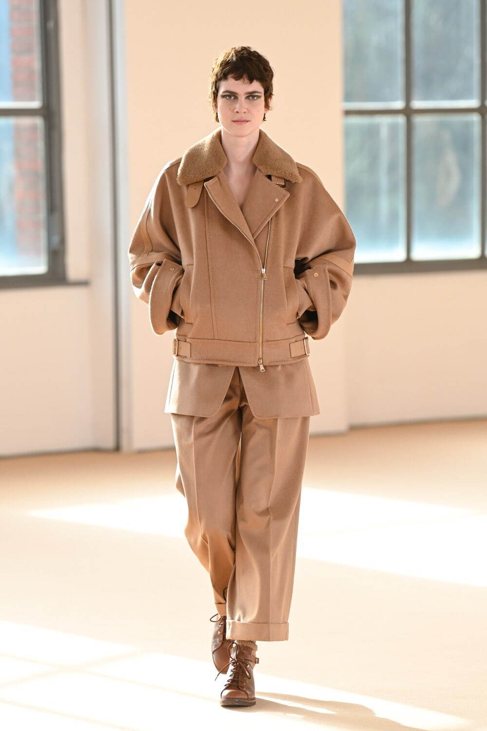 マックスマーラ(Max Mara) 2021-22年秋冬ウィメンズコレクション  - 写真1