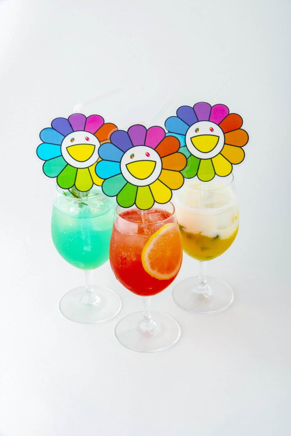 村上隆＜お花＞モチーフの「お花の親子カフェ」六本木に、グッズ