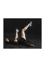 ドリス ヴァン ノッテン 2021-22年秋冬ウィメンズコレクション、舞い踊る身体と共鳴する衣服｜写真4