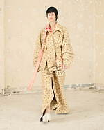 アクネ ストゥディオズ 2021年秋冬ウィメンズコレクション - 装いのダイナミズム｜写真1