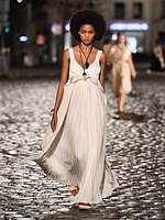 クロエ 2021年秋冬コレクション - ガブリエラ・ハーストによる初シーズン｜写真14