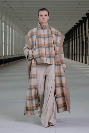 ネヘラ(NEHERA) 2021-22年秋冬ウィメンズコレクション  - 写真15