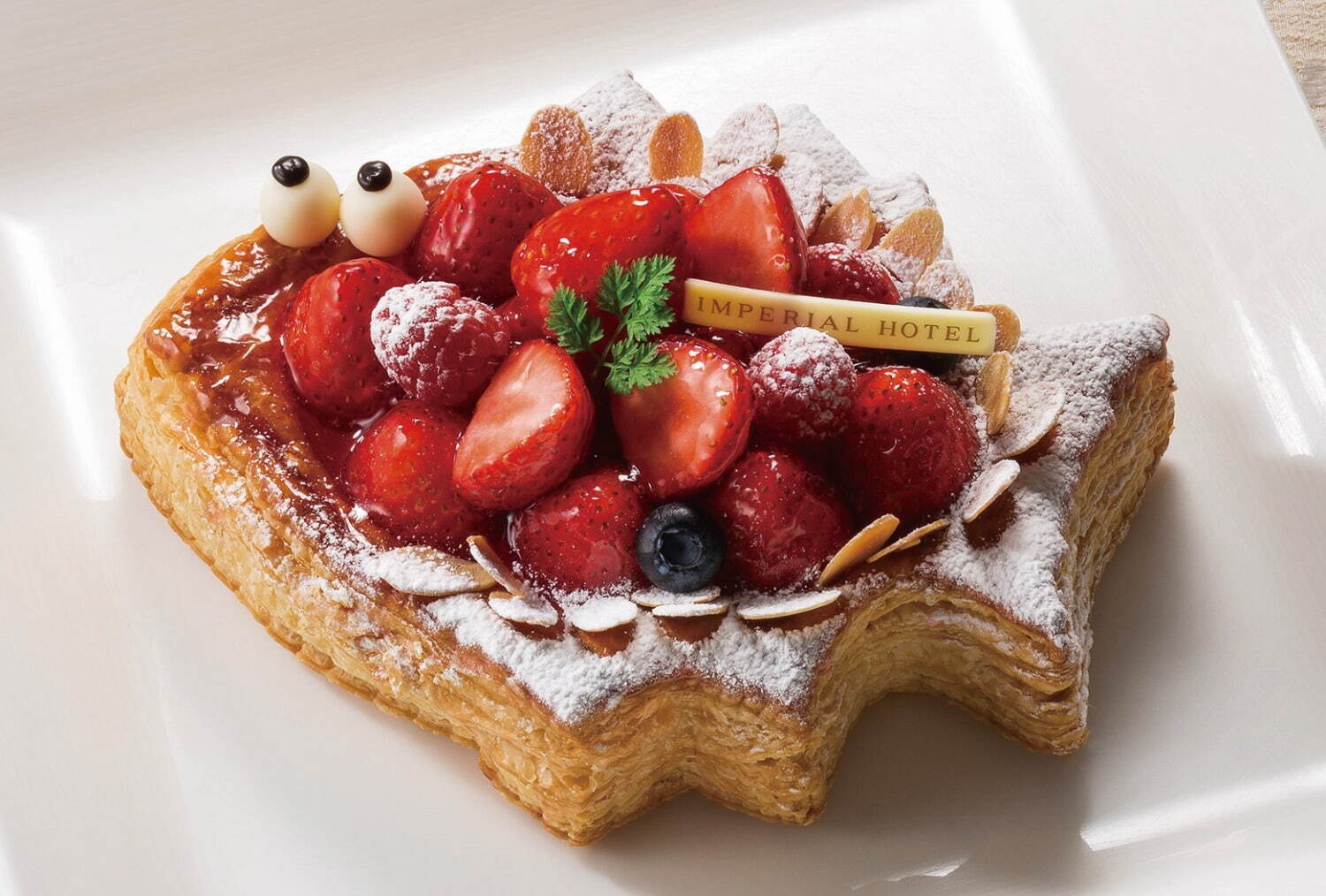 帝国ホテル 東京の春スイーツ 6色を取り揃えた ランドセル ケーキや うずらの卵 イメージのショコラ ファッションプレス