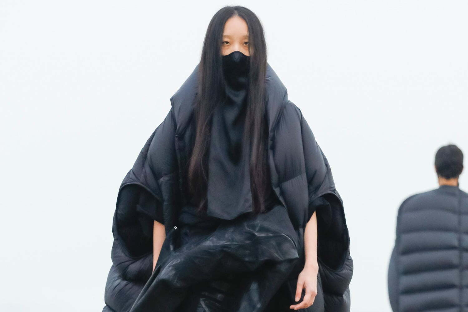 リック・オウエンス 2021年秋冬ウィメンズコレクション - 抑圧された怒り