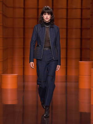 エルメス 2021-22年秋冬ウィメンズコレクション - 衣服と身体の