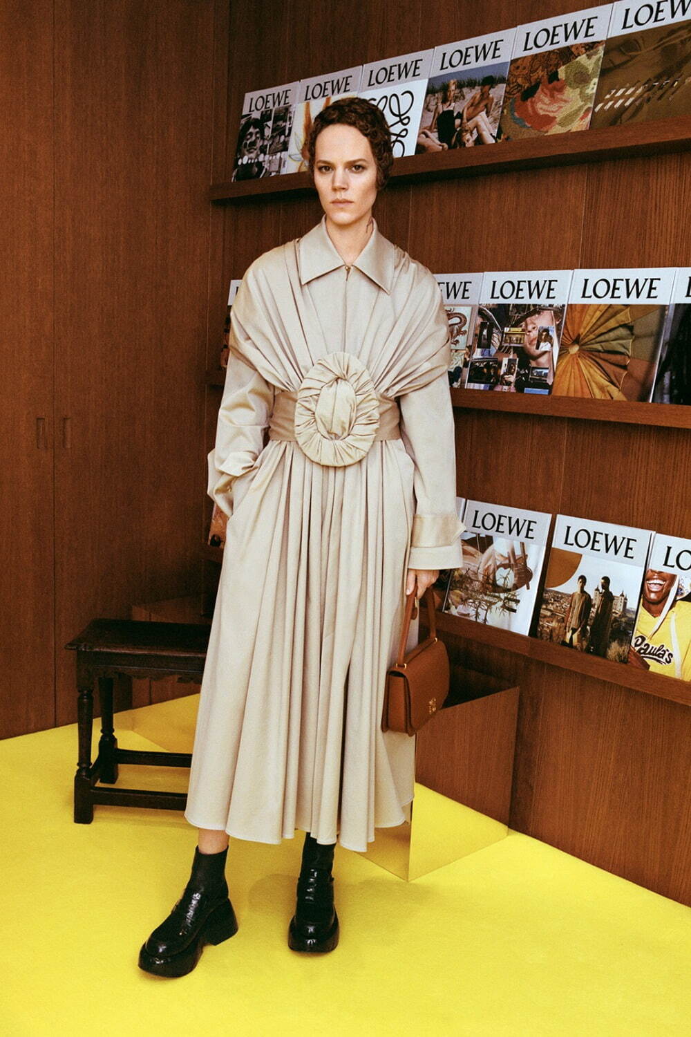 ロエベ(LOEWE) 2021-22年秋冬ウィメンズコレクション  - 写真21