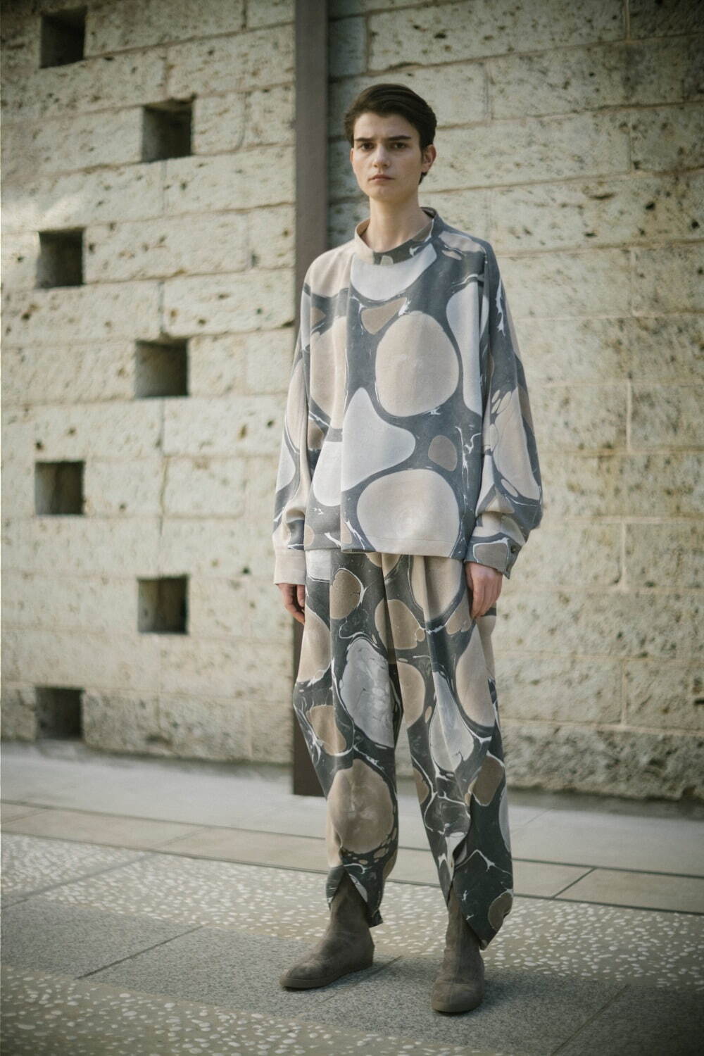イッセイ ミヤケ 2021年秋冬ウィメンズコレクション “自然のまま”の強さ、美しさを一枚の布に ファッションプレス