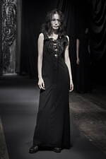 ヨウジヤマモト 2021-22年秋冬ウィメンズコレクション - “未来”とは、今の世界を見据えて｜写真2