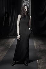 ヨウジヤマモト 2021-22年秋冬ウィメンズコレクション - “未来”とは、今の世界を見据えて｜写真3