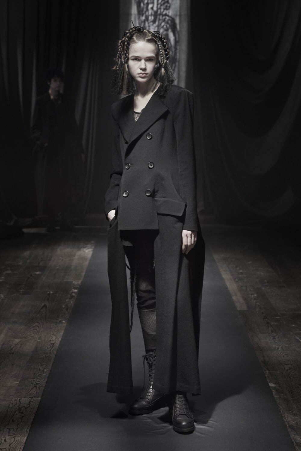 ヨウジヤマモト(Yohji Yamamoto) 2021-22年秋冬ウィメンズコレクション  - 写真16