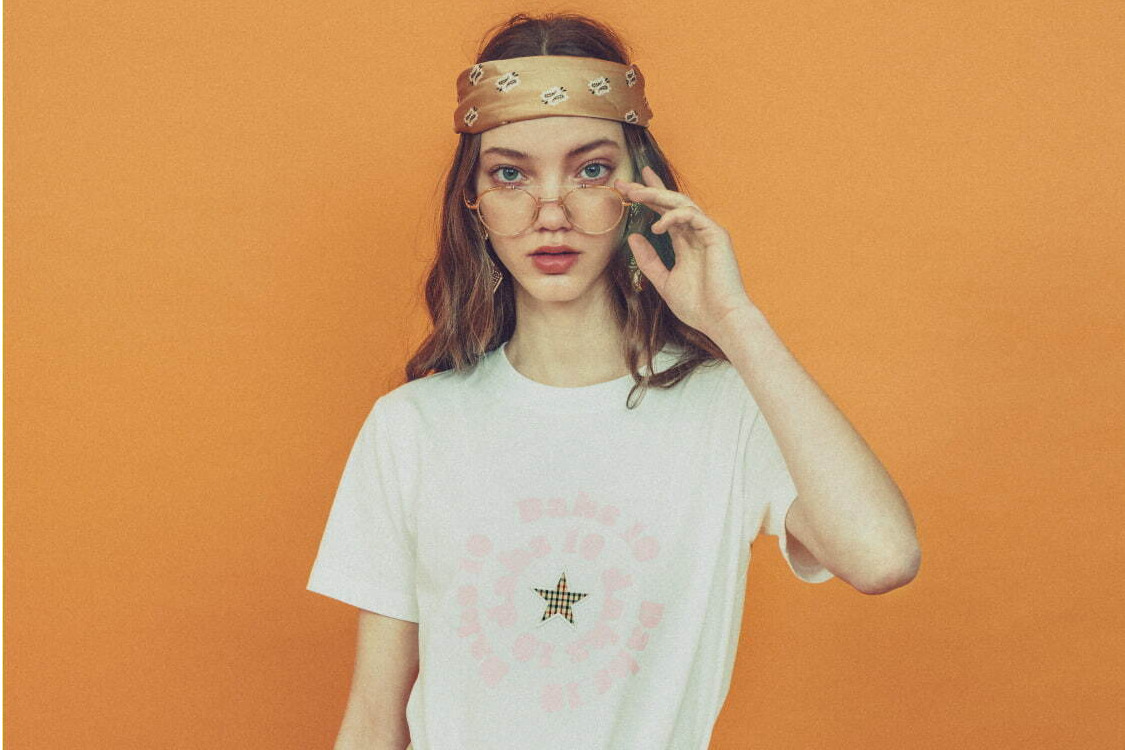 ダックスのカジュアルライン「ダックス テン」“ミュージックフェスティバル”着想のレディースウェア