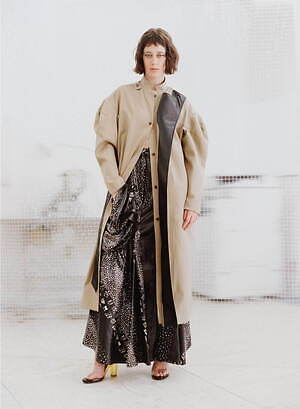 アキコアオキ(AKIKOAOKI) 2021-22年秋冬ウィメンズコレクション  - 写真13