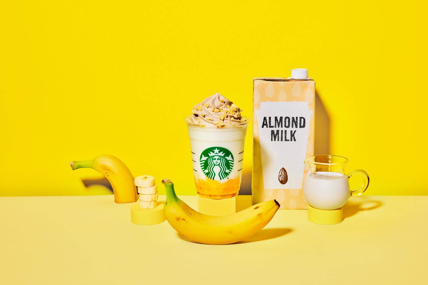 スターバックス(Starbucks) バナナンアーモンドミルク フラペチーノ｜写真1