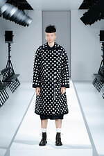 アンリアレイジ 2021年秋冬コレクション - “天と地”がひっくり返ったら？｜写真1