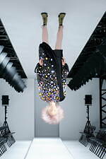 アンリアレイジ 2021年秋冬コレクション - “天と地”がひっくり返ったら？｜写真7