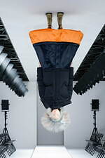 アンリアレイジ 2021年秋冬コレクション - “天と地”がひっくり返ったら？｜写真24