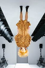 アンリアレイジ 2021年秋冬コレクション - “天と地”がひっくり返ったら？｜写真27