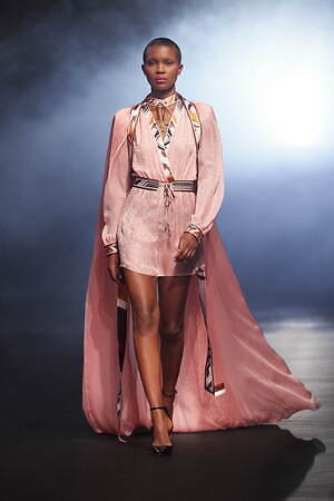 レオナール(LEONARD) 2021-22年秋冬ウィメンズコレクション  - 写真15