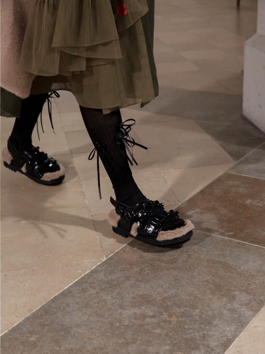 シモーネ ロシャ(SIMONE ROCHA) 2021-22年秋冬ウィメンズコレクション  - 写真53